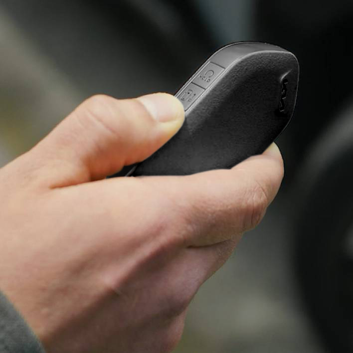 Интелигентен асистент за дистанционно паркиране (Remote Smart Parking Assist)